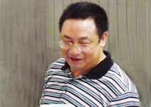 釉下五彩花边毛泽东主席浮雕瓷像